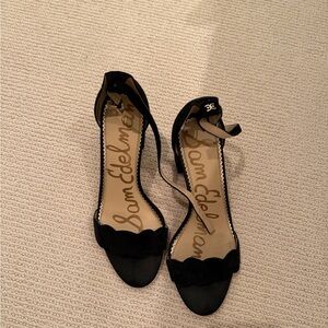 Sam Edelman Black Scalloped Heels